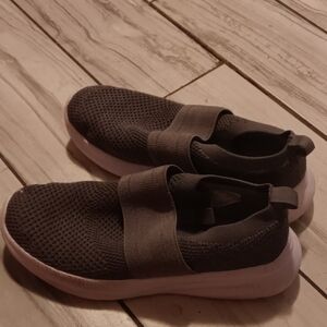 Grey athletic sneakers 8 in mens